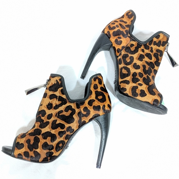 SCHUTZ Curved‎ heel leopard pump booties - Picture 1 of 8